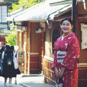 Meet your Posher, Anny